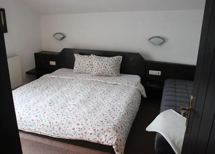 Hermann Arnold Apartmán *